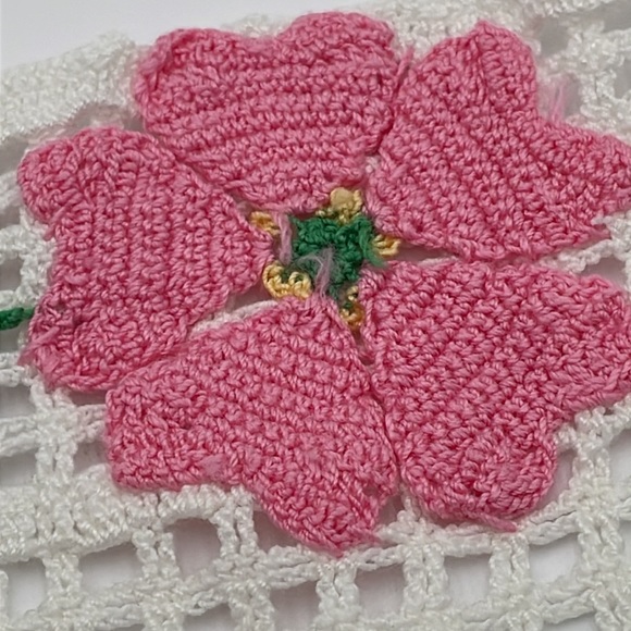 Vintage Handmade Knit Small Table Topper Doily White and Pink Flowers - Picture 8 of 8